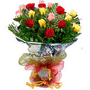 Wedding Gifts with 18 Mixed roses Bouquet to Chennai Delivery